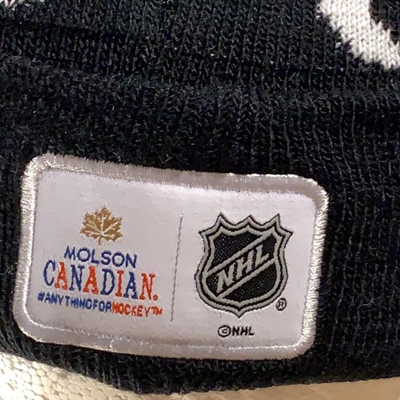 Molson Canadian promo Winter hat toque with Pom Pom & Toronto maple leafs patch - Picture 15 of 17
